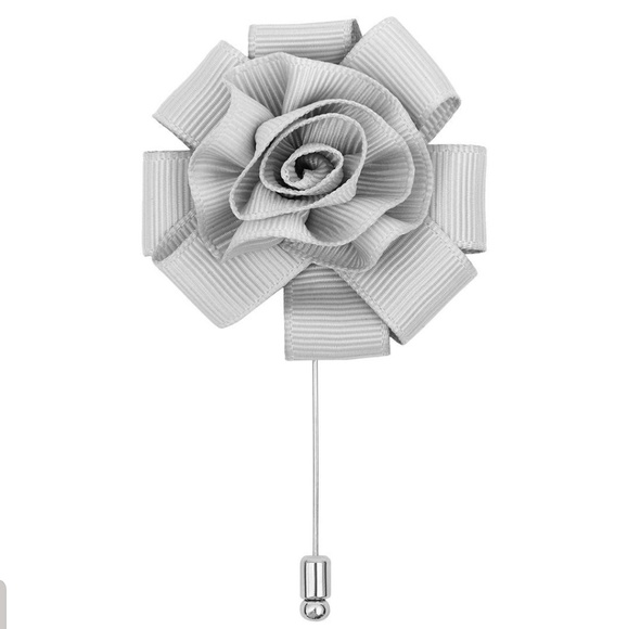 Reiss Other - Reiss Fern Flower Pin